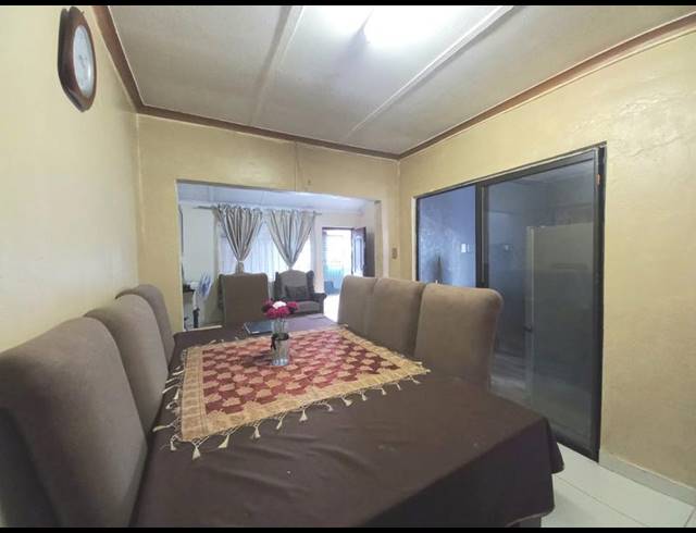 7 BEDROOM HOUSE FOR SALE IN LAUDIUM